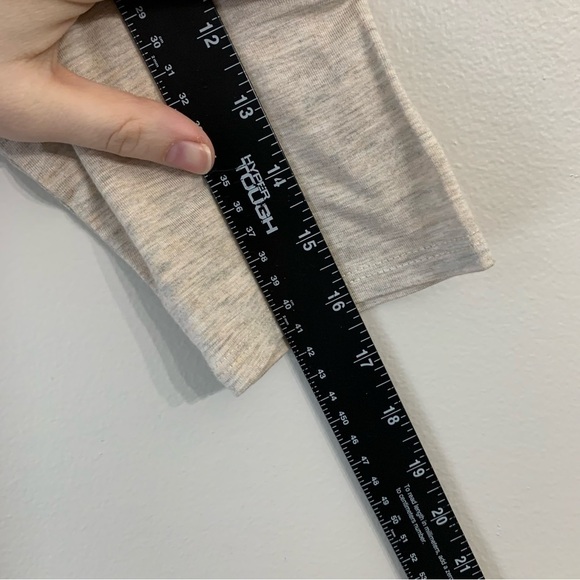 PEBBLE and Stone Beige Top Peplum Button Back Size Large - Picture 7 of 8